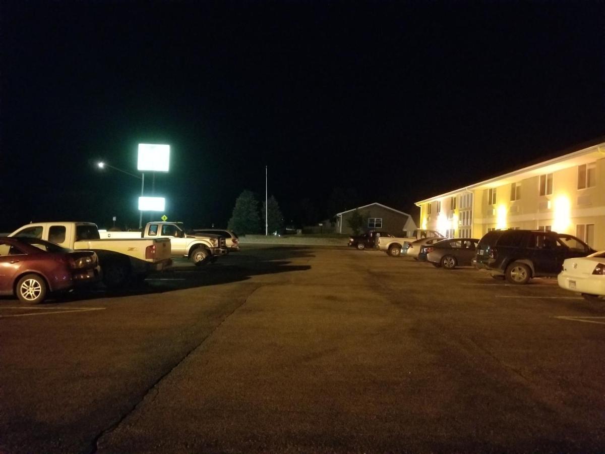 Bilmar Inn & Suites Dell Rapids Exterior foto