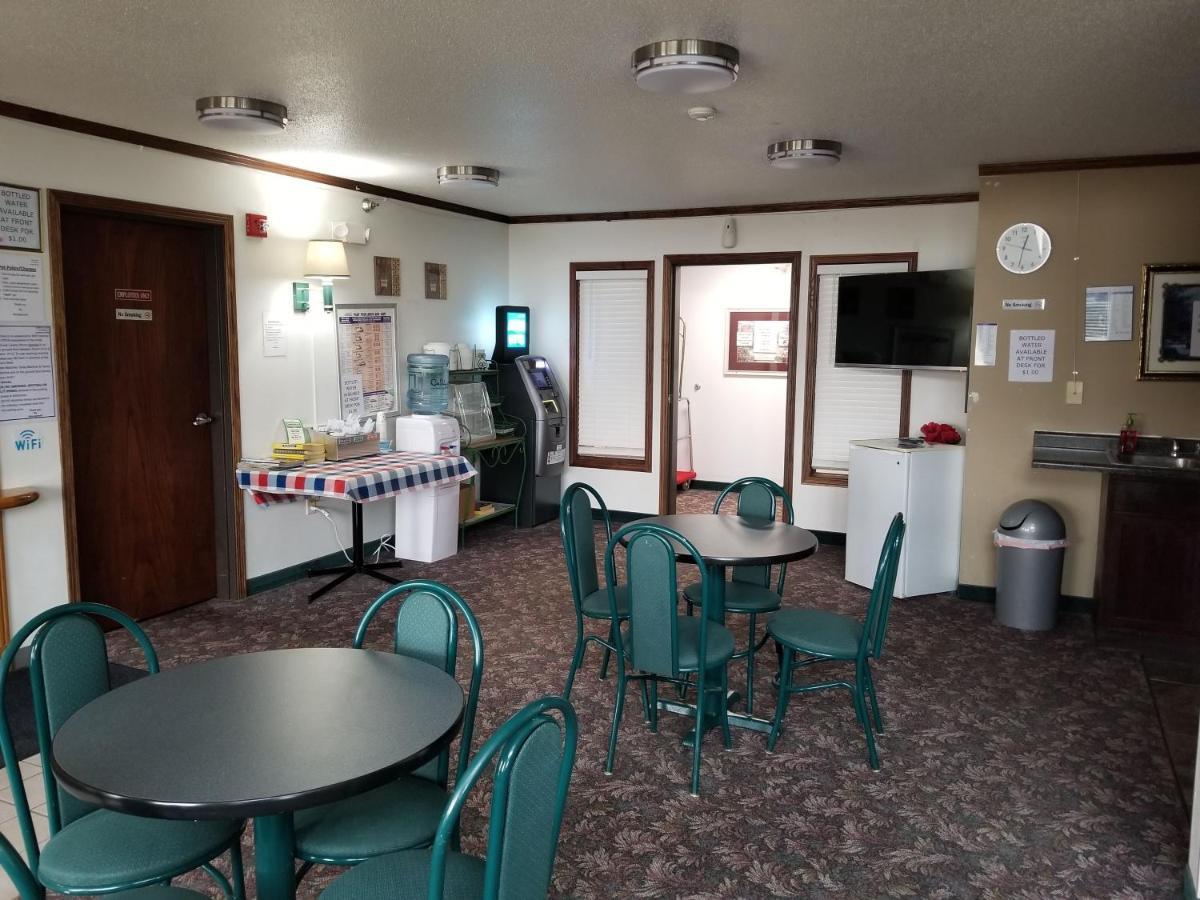 Bilmar Inn & Suites Dell Rapids Exterior foto