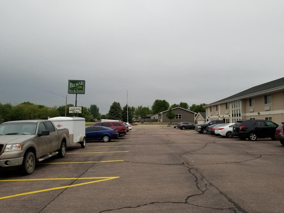 Bilmar Inn & Suites Dell Rapids Exterior foto