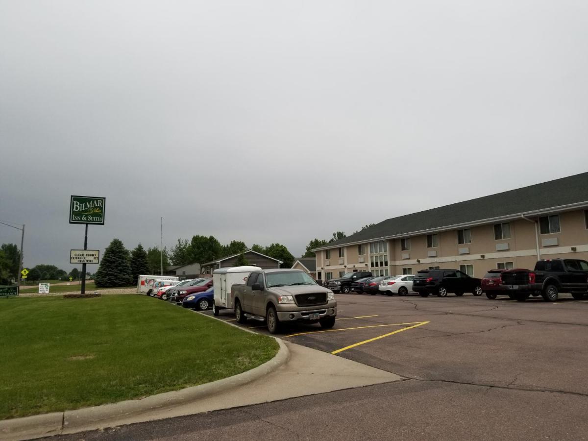 Bilmar Inn & Suites Dell Rapids Exterior foto